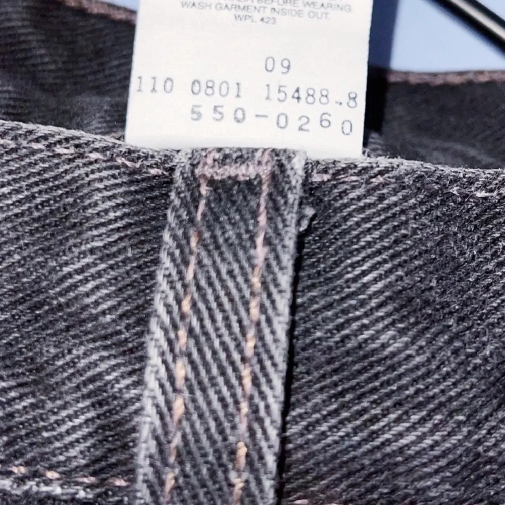 Levi's 550 Faded Black Vintage Straight Leg Jean 30/27" - Picture 7 of 12